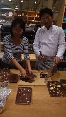 bean-to-bar-chocolate-making-workshop46